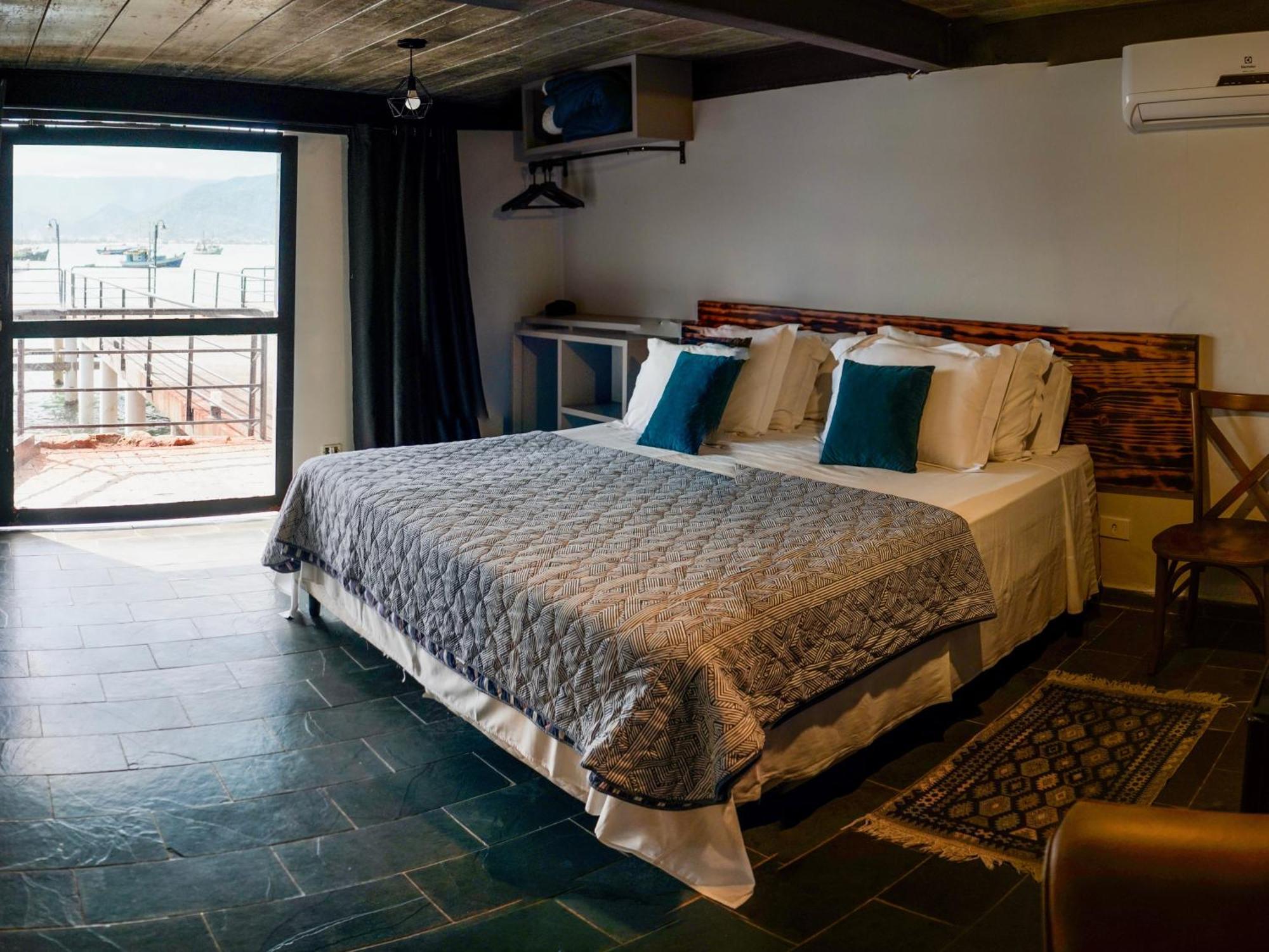 אובטובה 1819 Marine Hotel מראה חיצוני תמונה