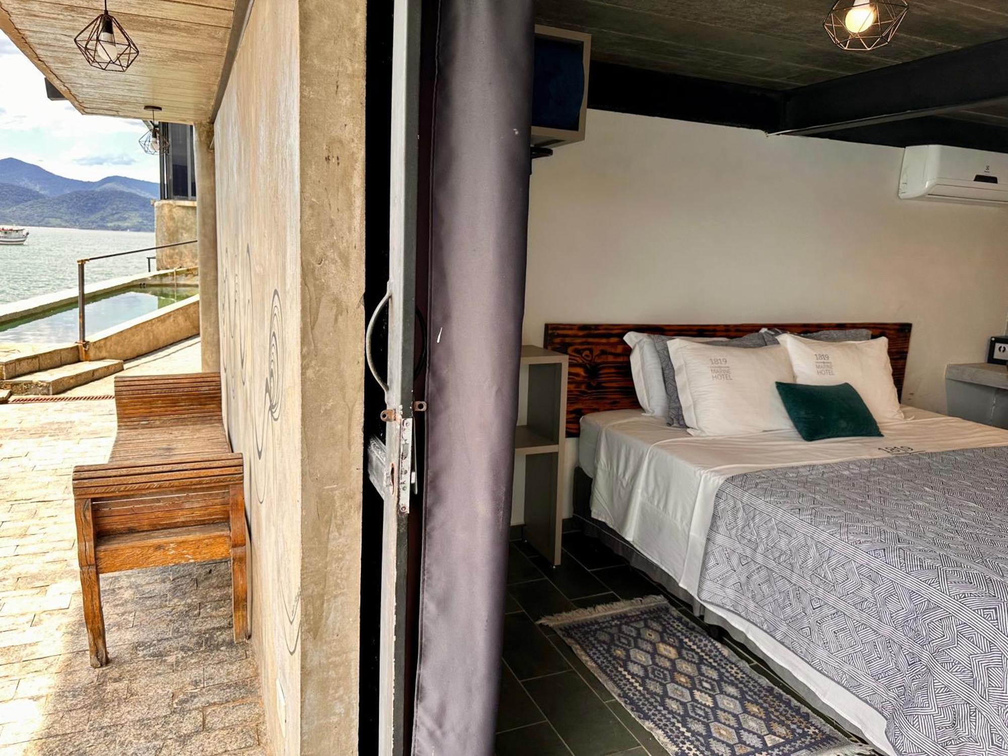 אובטובה 1819 Marine Hotel מראה חיצוני תמונה